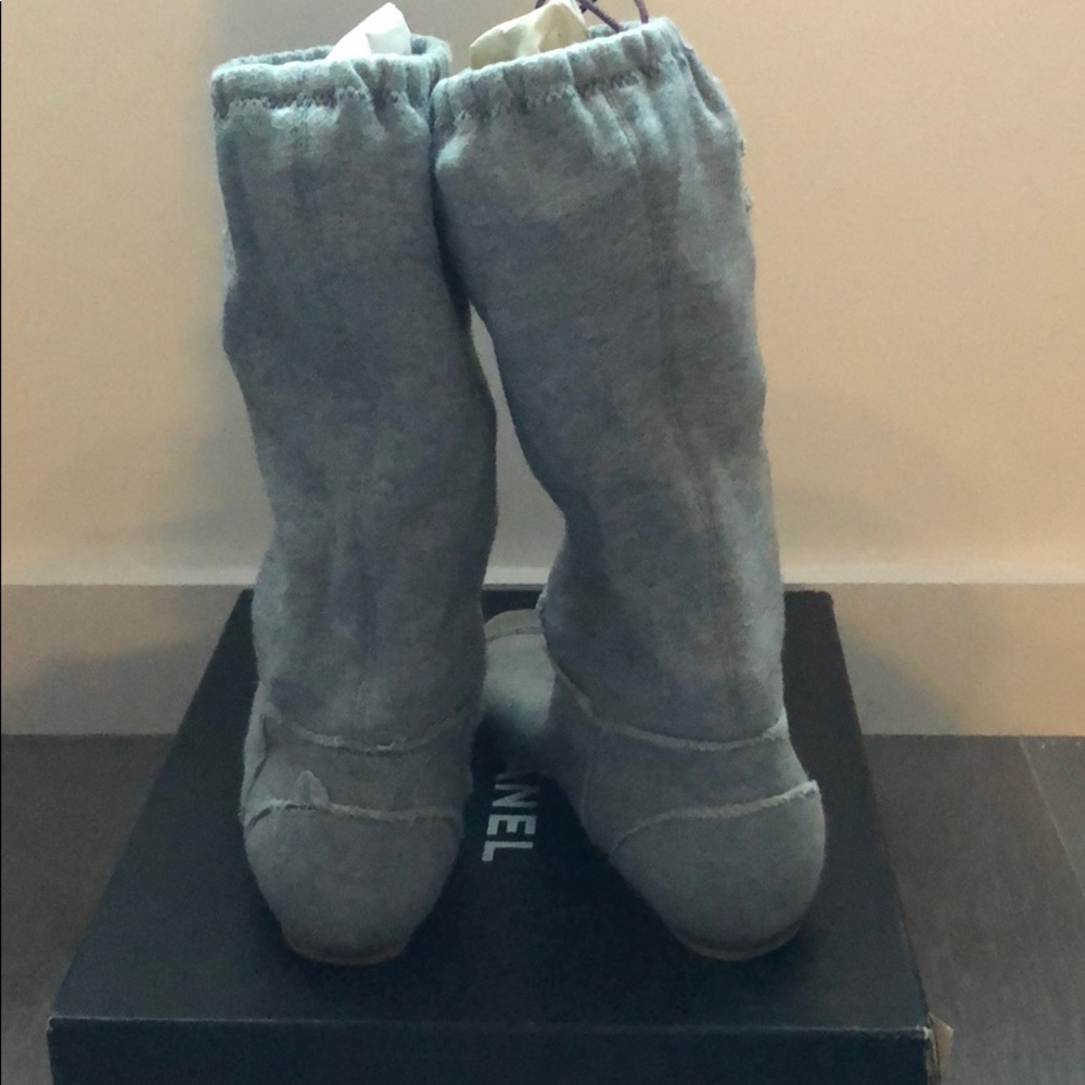 Chanel Gray “Sweat” Bootie sz 38 - Picture 3 of 8
